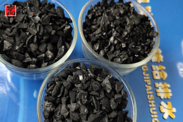 ˮ̎������̿�V�ϣ��������ߵ�ֵҬ������ˮ���ԁ�ˮ�������U��̎�����������̿�S�ң���(y��u)�c(di��n)�D